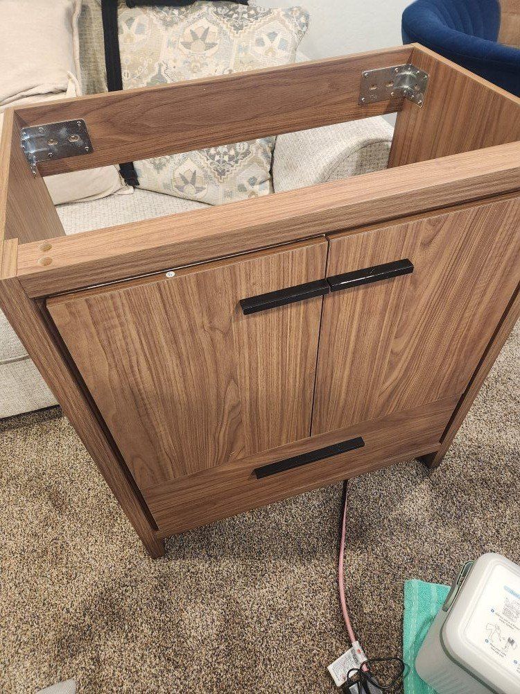 30 inch vanity read description