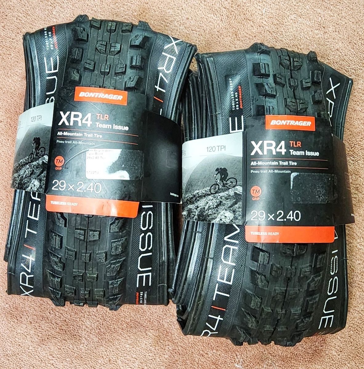 Bontrager XR4 Team Issue 29 x 2.40 All-Mountain Tubeless Ready MTB Tire Pair