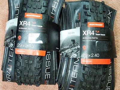 Bontrager XR4 Team Issue 29 x 2.40 All-Mountain Tubeless Ready MTB Tire Pair