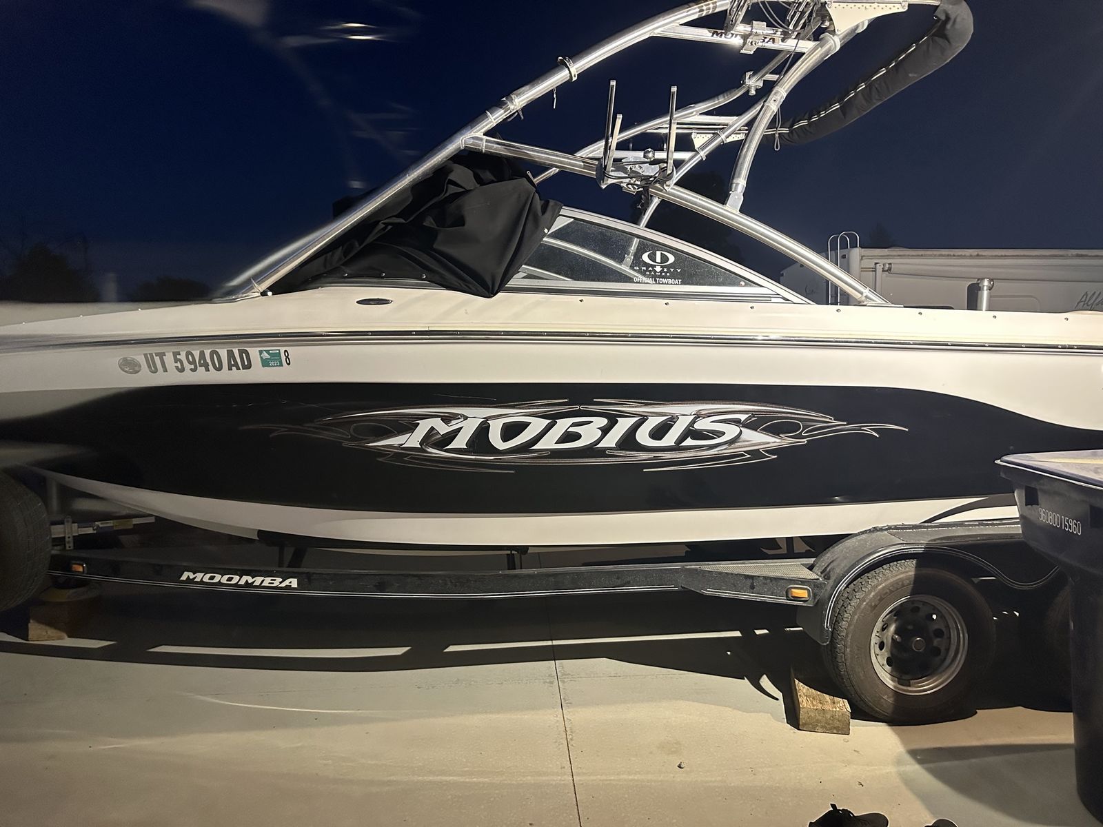 Moomba Mobius