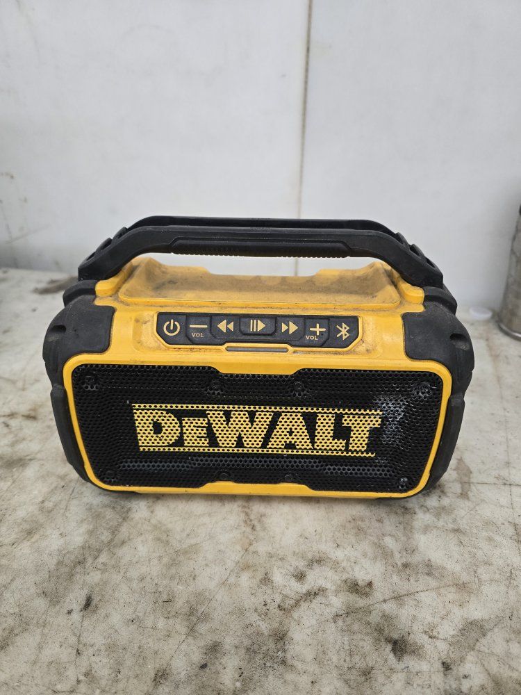 Dewalt jobsite speaker