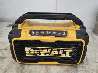 Dewalt jobsite speaker