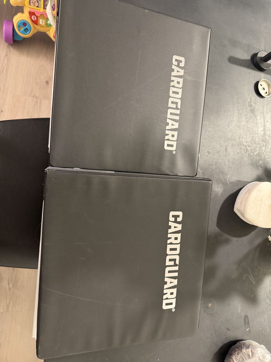 Cardguard Trading Card Binder 100 Page (2)