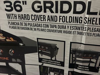 Blackstone 36 Inch Griddle with Hard Cover and Folding Shelves