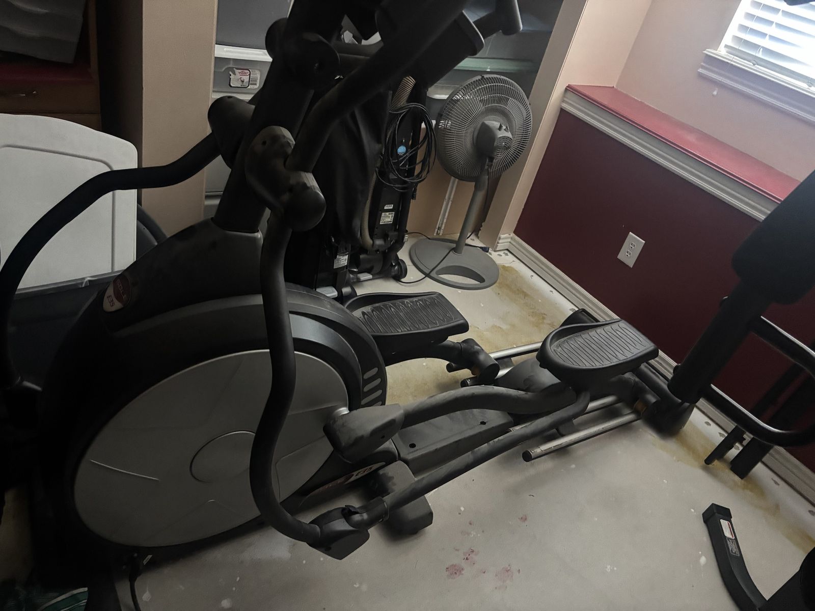 Main image 3