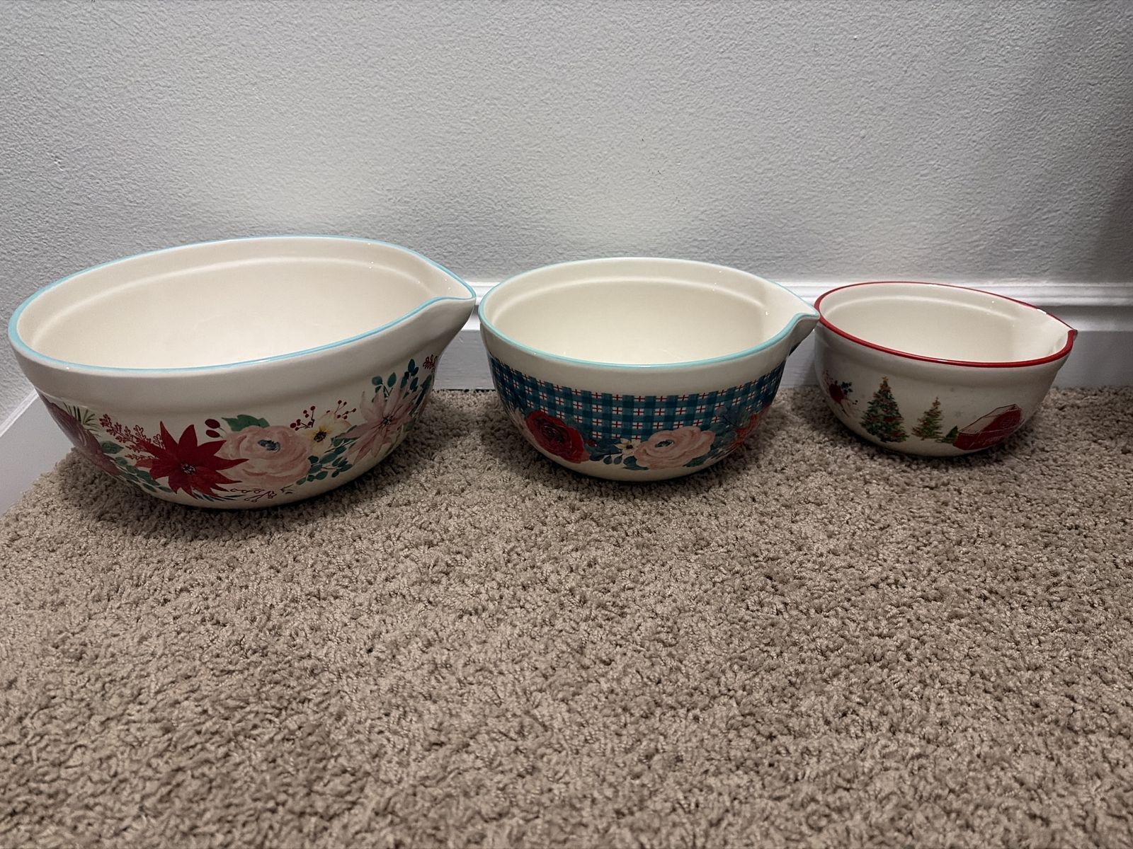 The Pioneer Woman "Sweet Rose" and Christmas Medley Mixing Bowls - Set of 3, Pour Spout, Ceramic See all pictures.