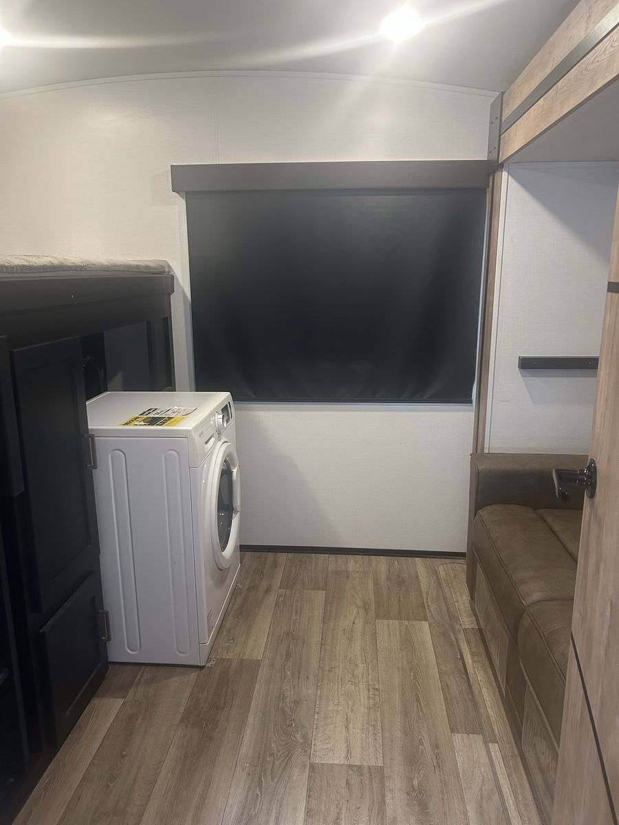 2023 Outback by keystone camp trailer 