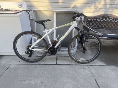 Gt aggressor 3.0 mountain bike
