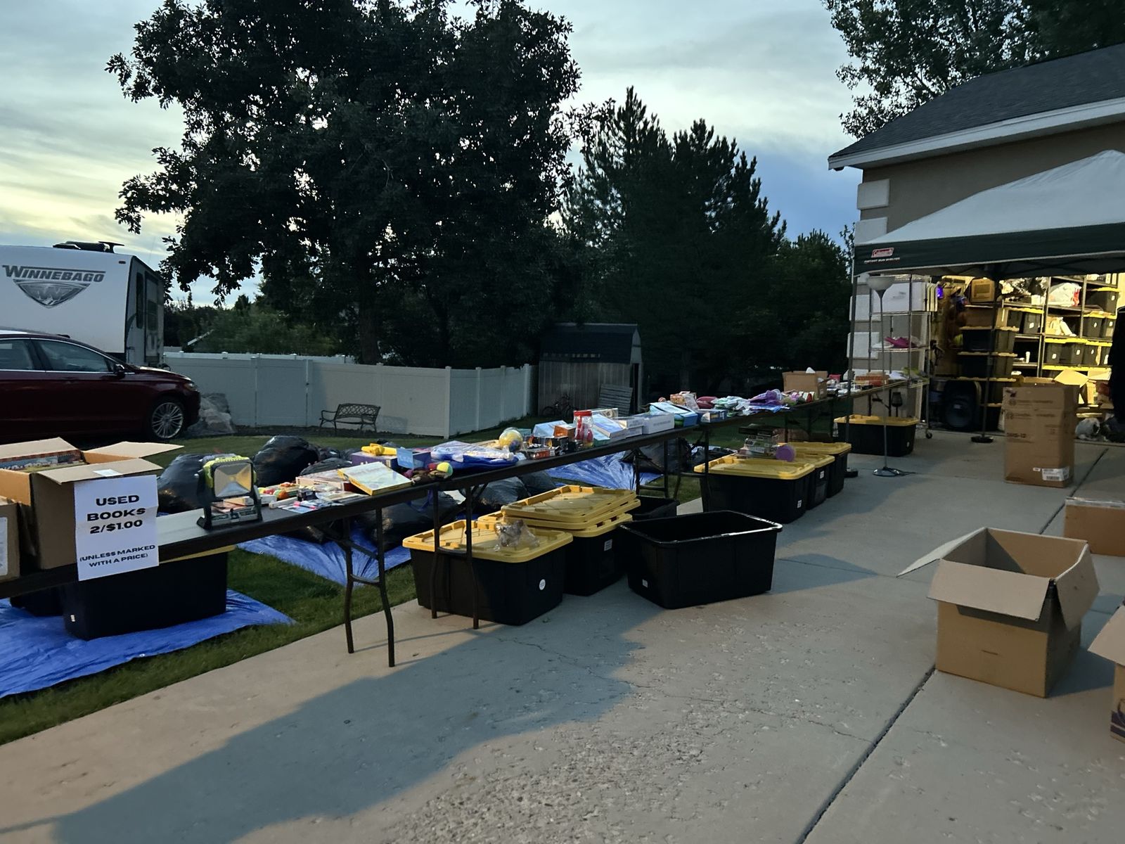 Huge yard sale - Clinton - Aug 22