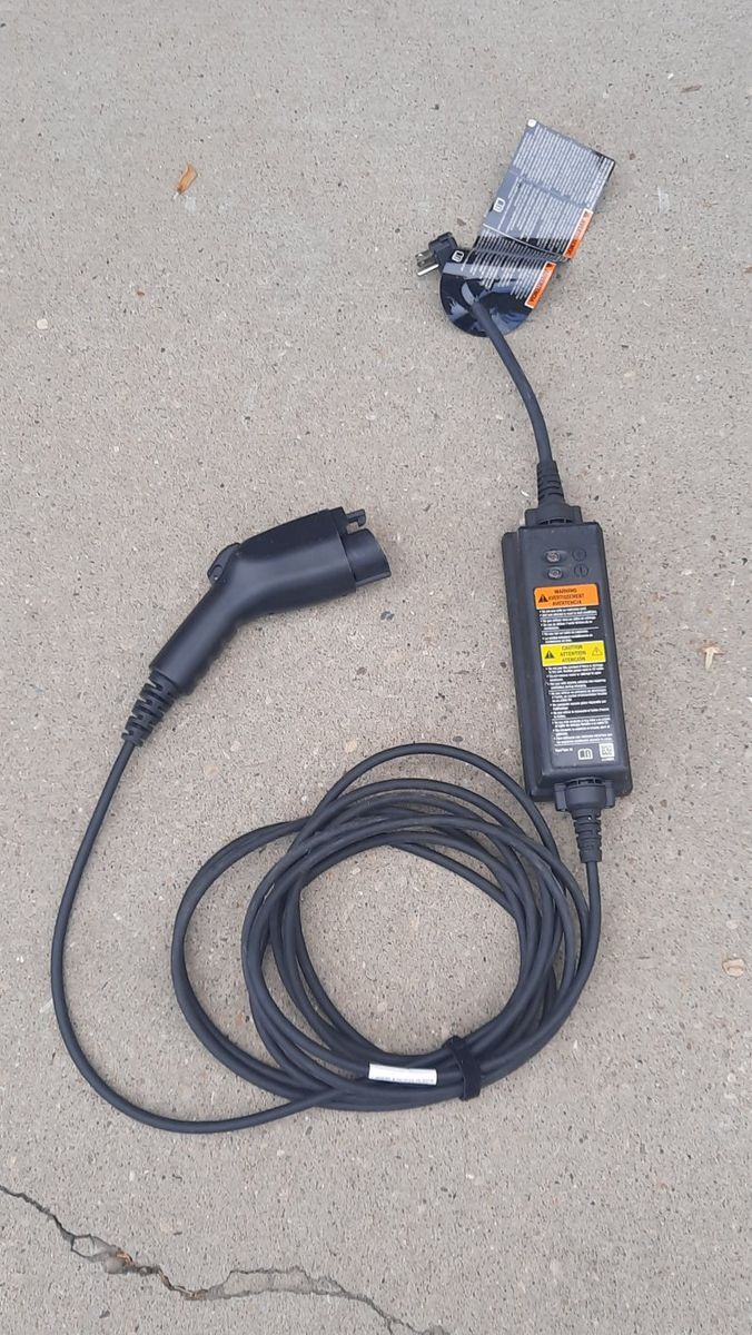 Chevrolet Volt EV Charger 120V Portable Charge Cord J1772 Plug