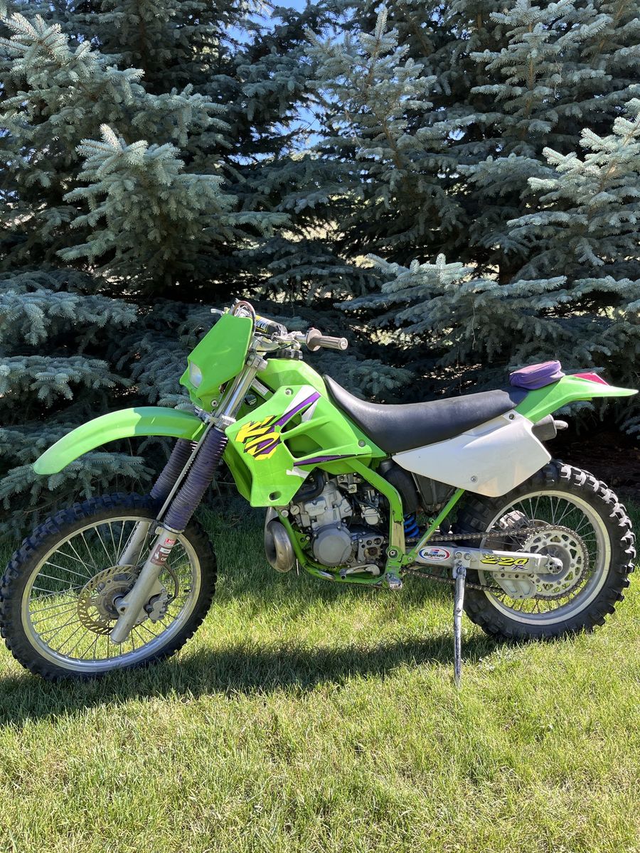 1998 kdx 220
