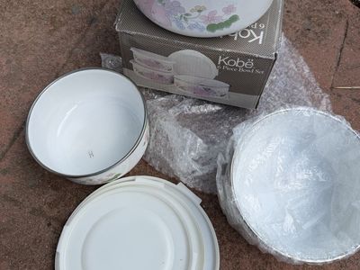 Kobe 6-Piece Enamelware Bowl Set with Floral Design and Lids