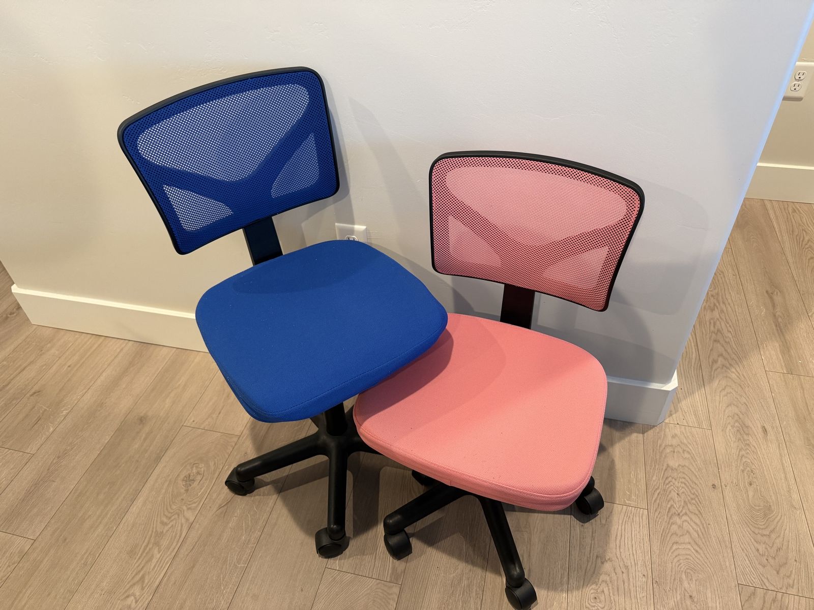 Pair of Kids Desk Chairs - Blue & Pink Mesh Back Swivel Task Chairs - Adjustable Height