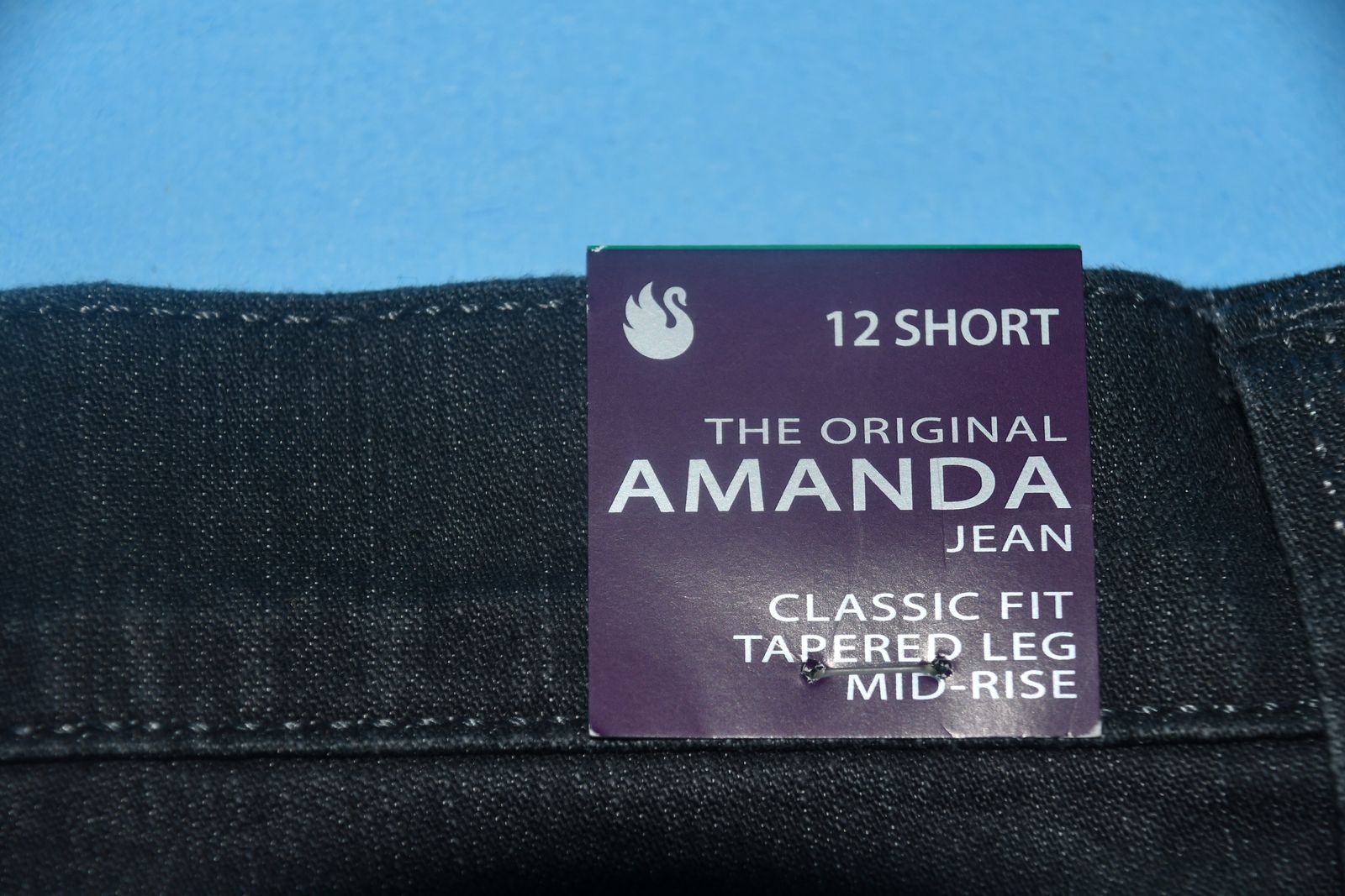 NEW~ GLORIA VANDERBILT "AMANDA" JEANS ~ DARK GRAY ~ SIZE 12 SHORT ~ CLASSIC FIT ~ MID RISE ~ TAPERED LEG