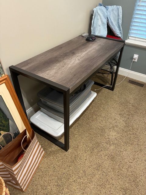 Office Desk - Table