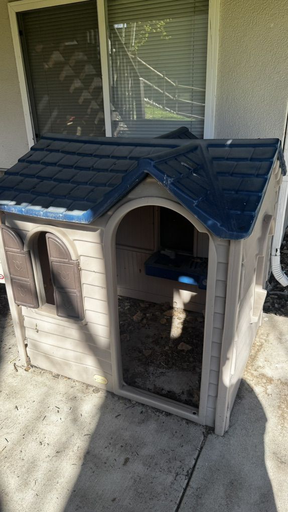 Kids outdoor Play House