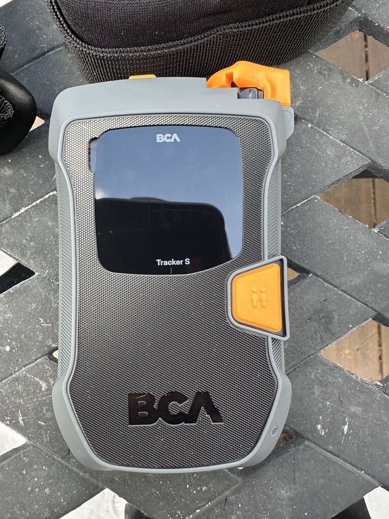 Bca Tracker S Avalanche Beacon Beackcountry Access