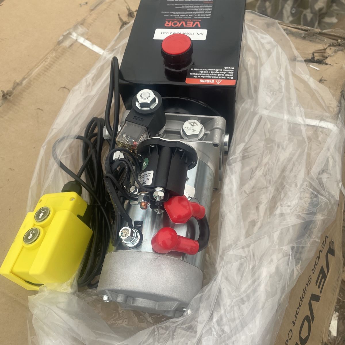 Hydraulic Pump 12V Dump Trailer Pump 4 qt or 6 qt single stage 