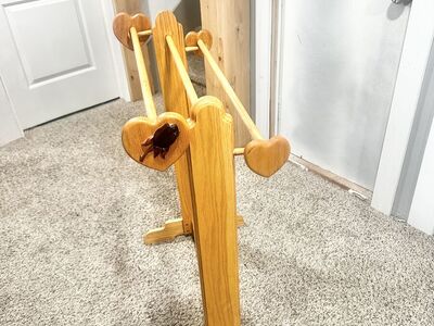 Vintage Blanket/Quilt Holder