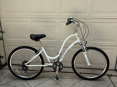 Electra Townie White Cruiser Bike 21 Speed