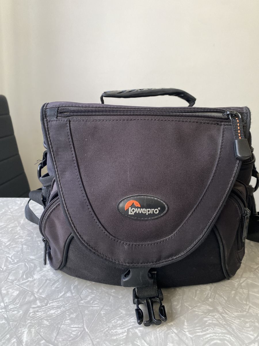 Lowepro Nova 3 AW Camera Bag