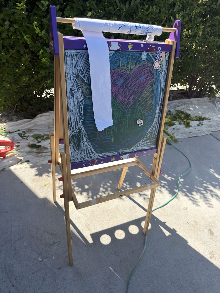 Art easel : FREE!