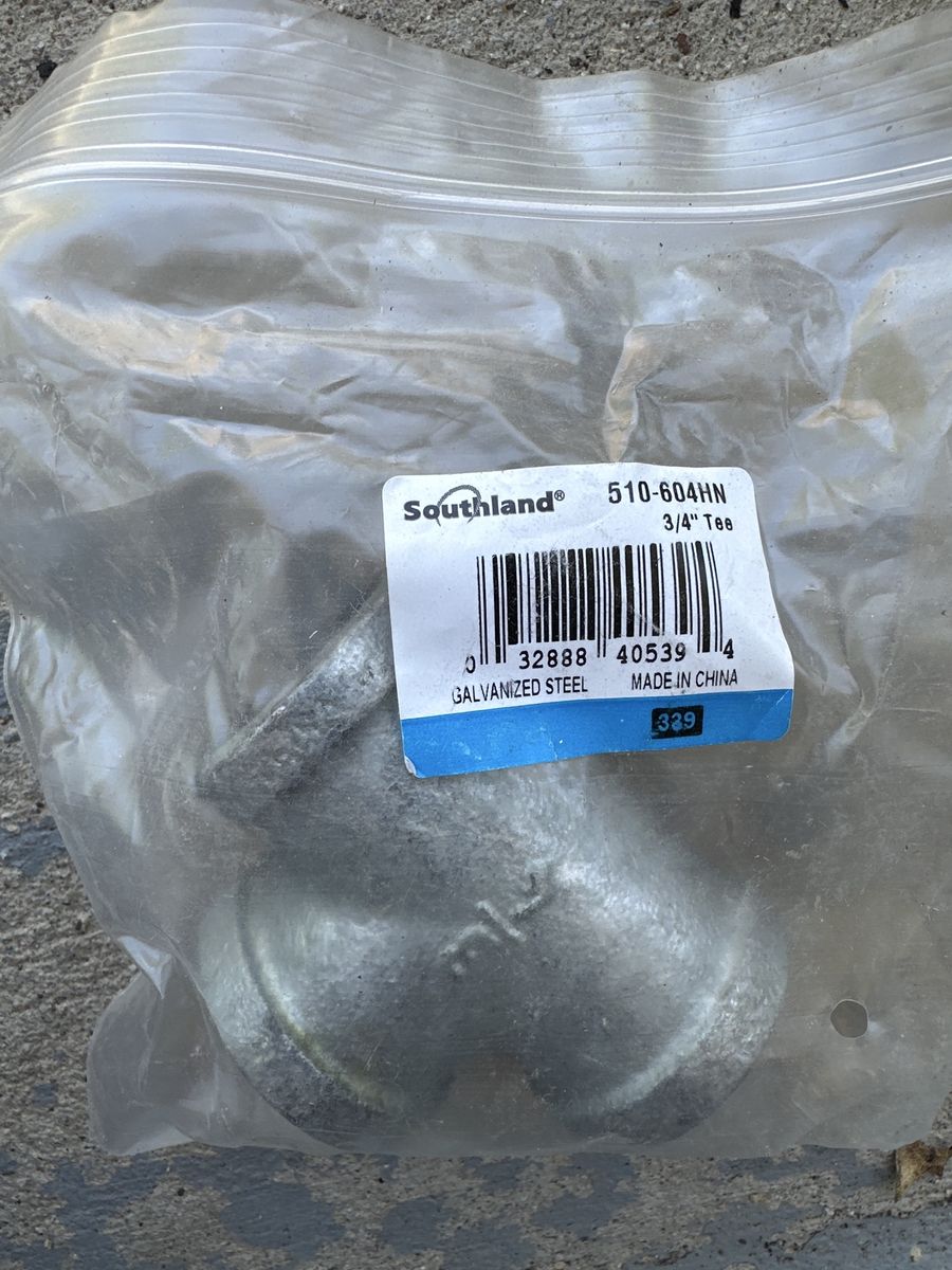 Galvanized pipe fittings