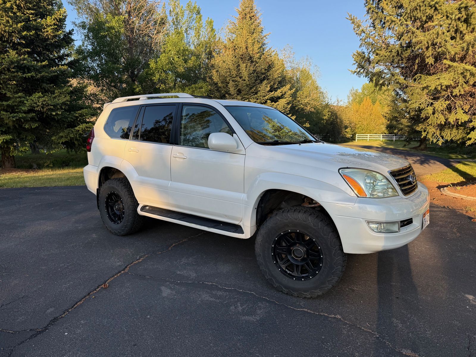 2004 Lexus GX Base