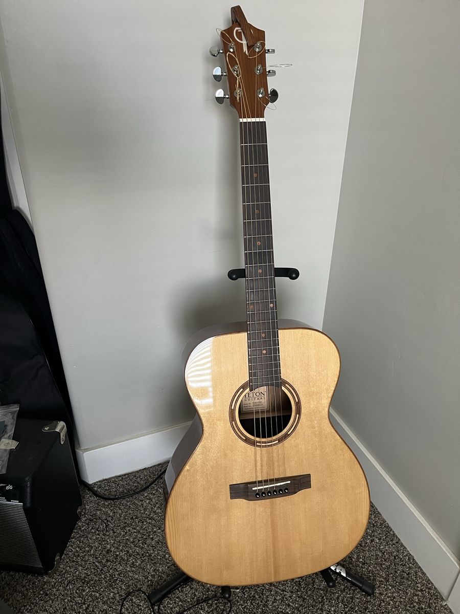Teton STG110NT Acoustic Guitar With Stand and Pickup