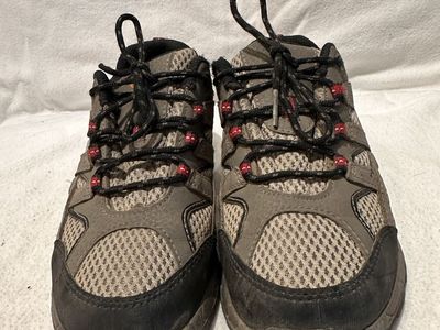 Merrell youth size 2 beige Leather/mesh lace up hiking shoes