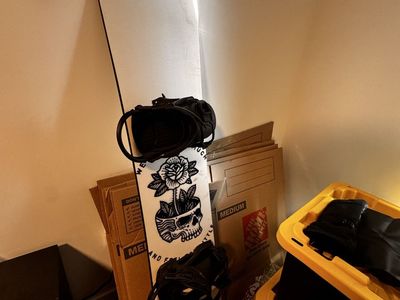 Chamonix Snowboard with Skull & Roses Graphic and Arbor Bindings