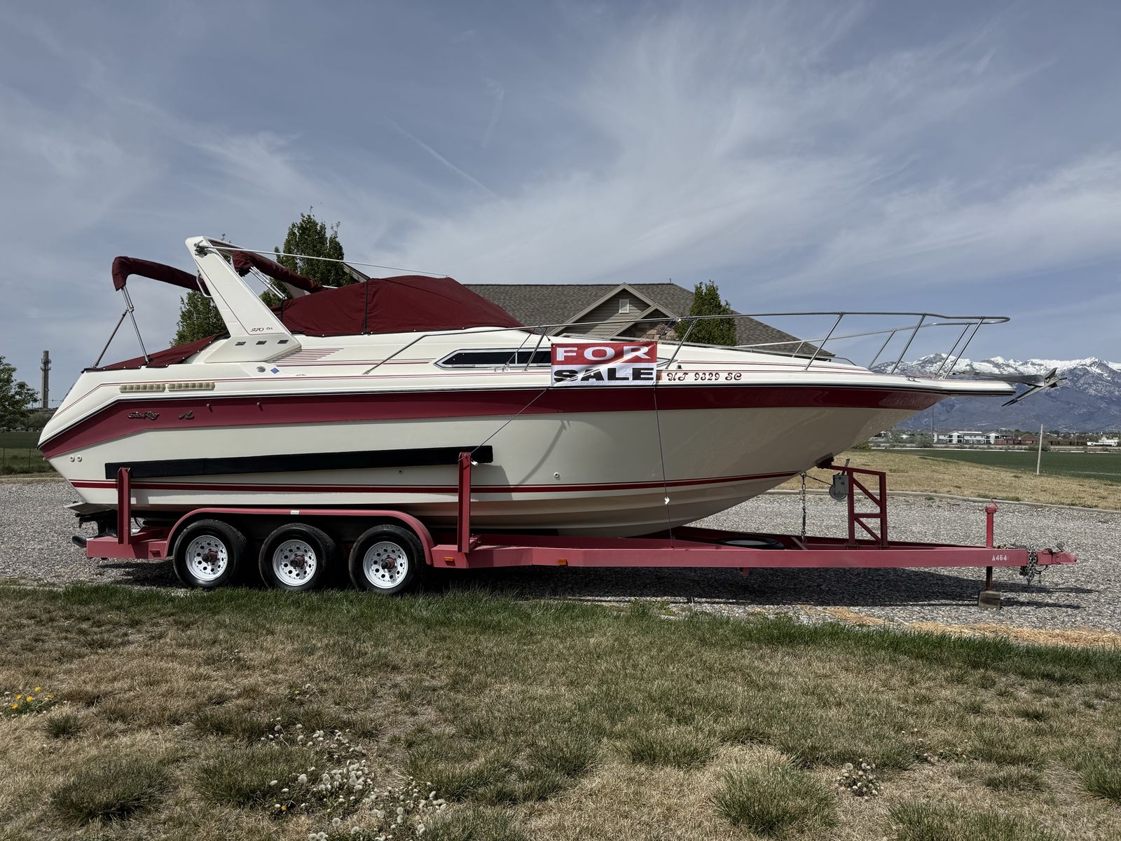 1990 Sea Ray 270 Sundancer Boat