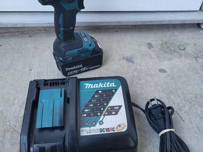 Makita XDT13 Impact Drill w 18v battery