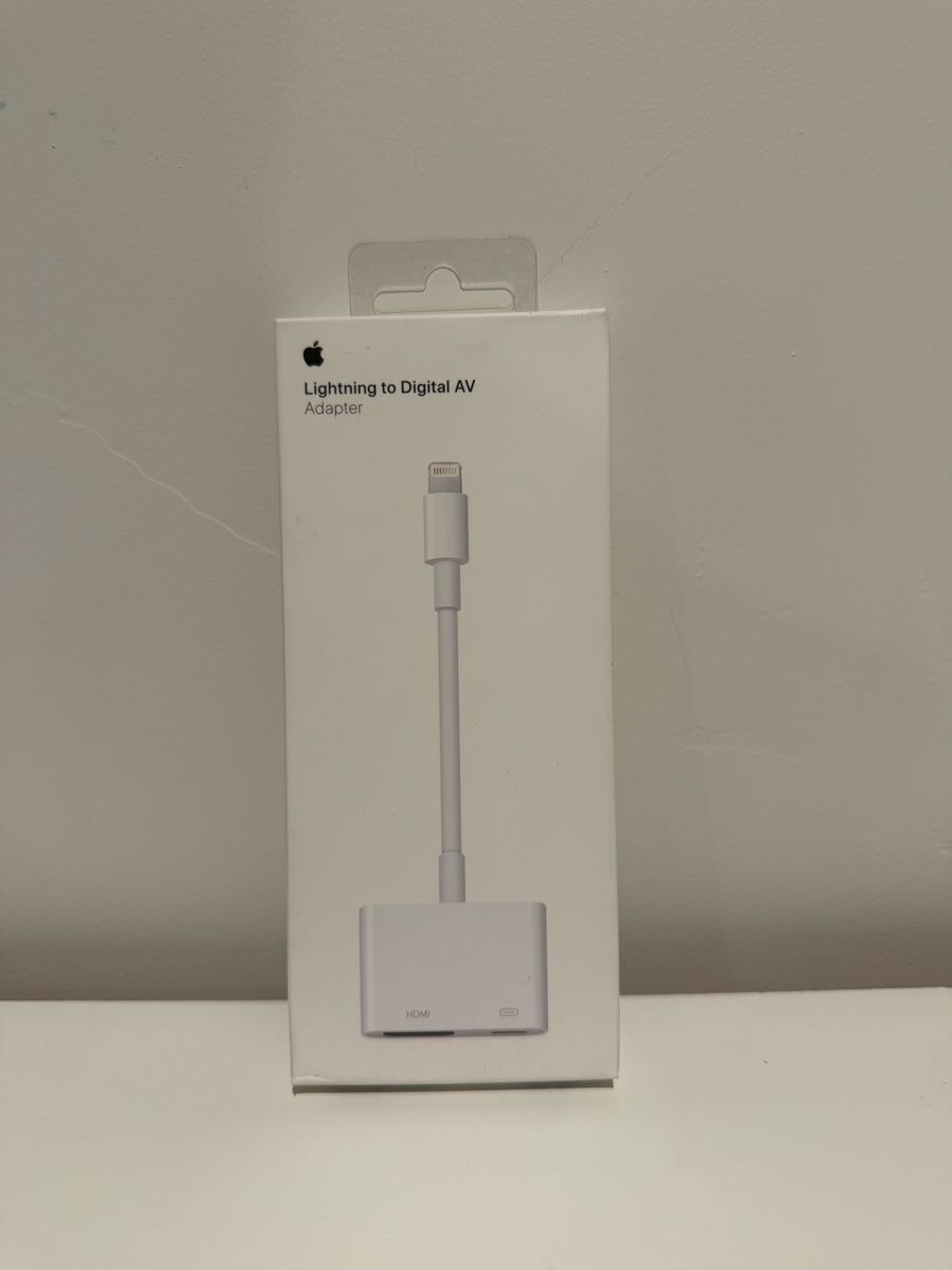 Apple Lightning to Digital AV Adapter - HDMI Output - Connect iPhone/iPad to TV/Monitor