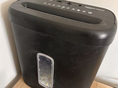 Amazon Basics 8-Sheet Capacity Paper Shredder, Cross-Cut, Black