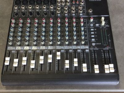 Mackie Mixer. #E75014013
