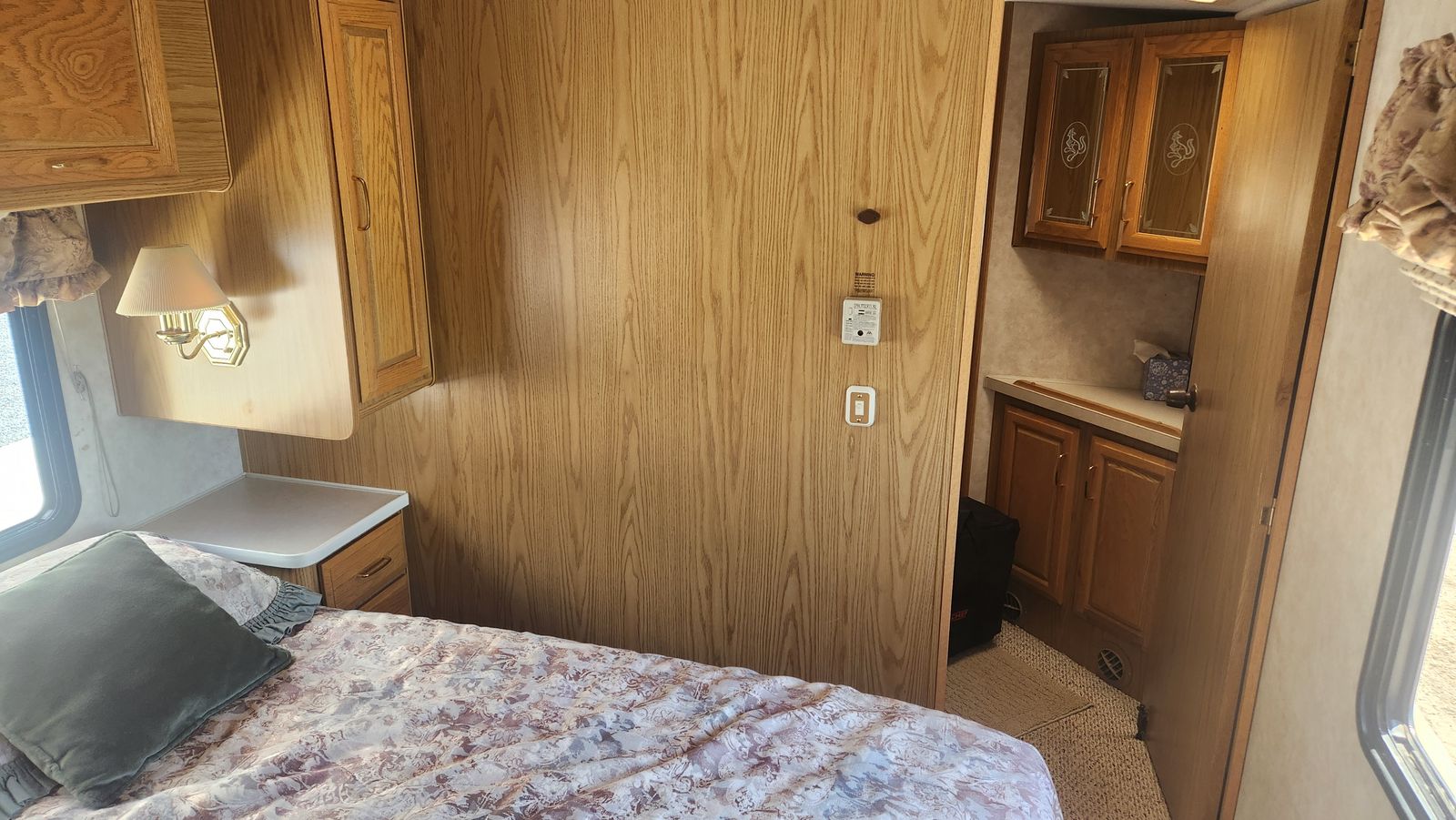 Main image 19