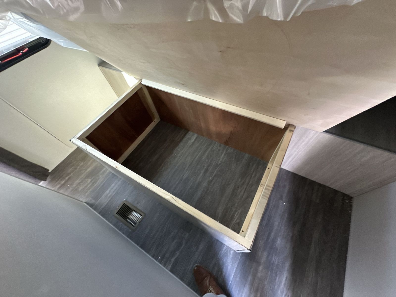 Main image 23