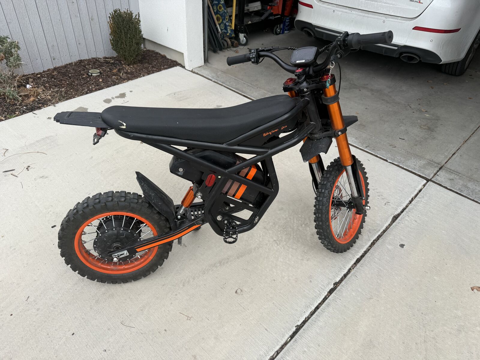 GT54 Riding Times E bike Dirtbike