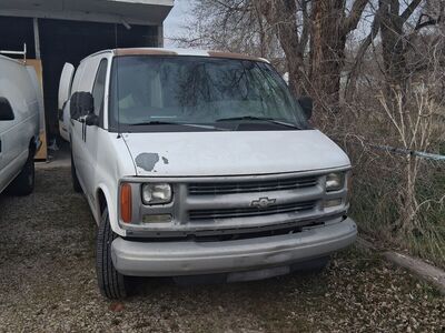2002 CHEVROLET EXPRESS 3500