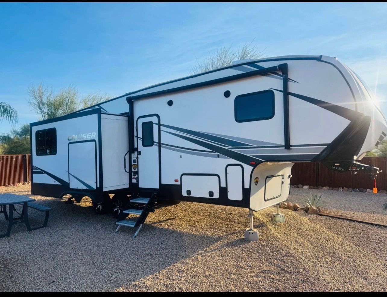 2022 Keystone Cougar 5th Wheel