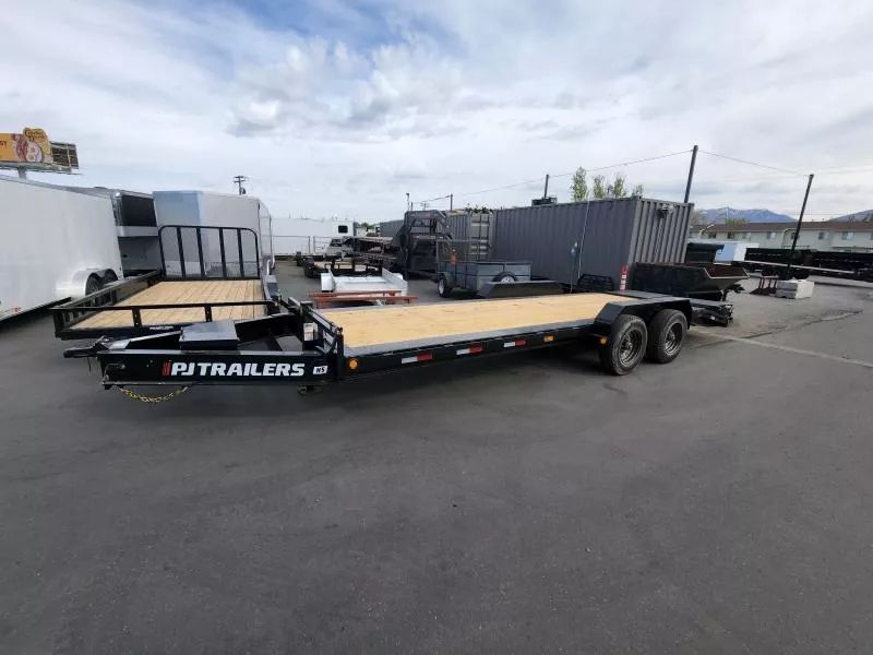 2025 PJ Trailers 24' H5 Equipment WHD Flatbed Trai