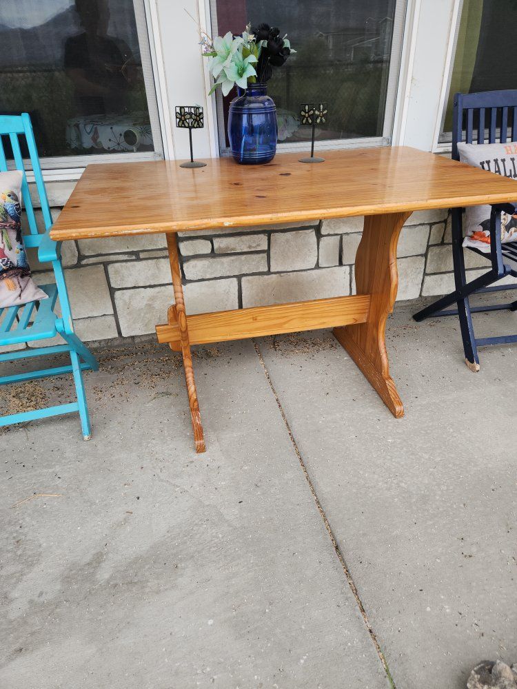 wood dining table