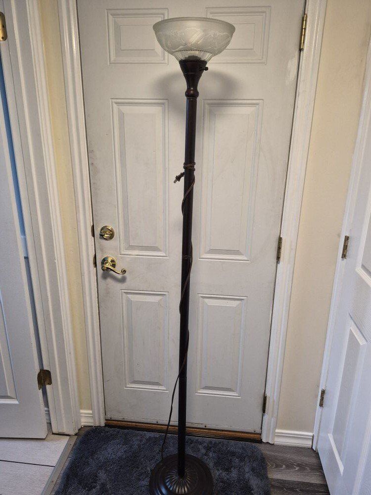 6 foot tall pedestal lamp