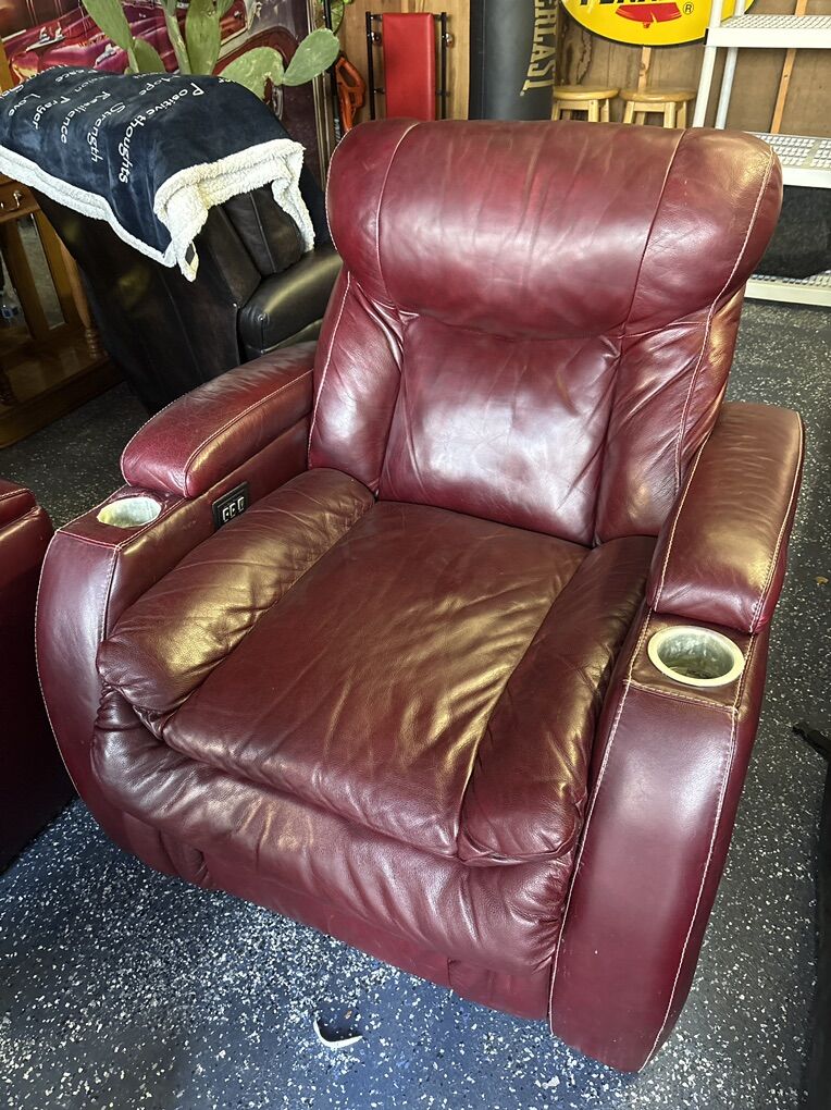 Genuine Leather Lane Furniture Power Recliner