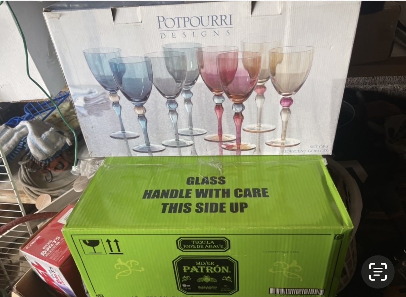 POTPOURRI 9 colored glasses