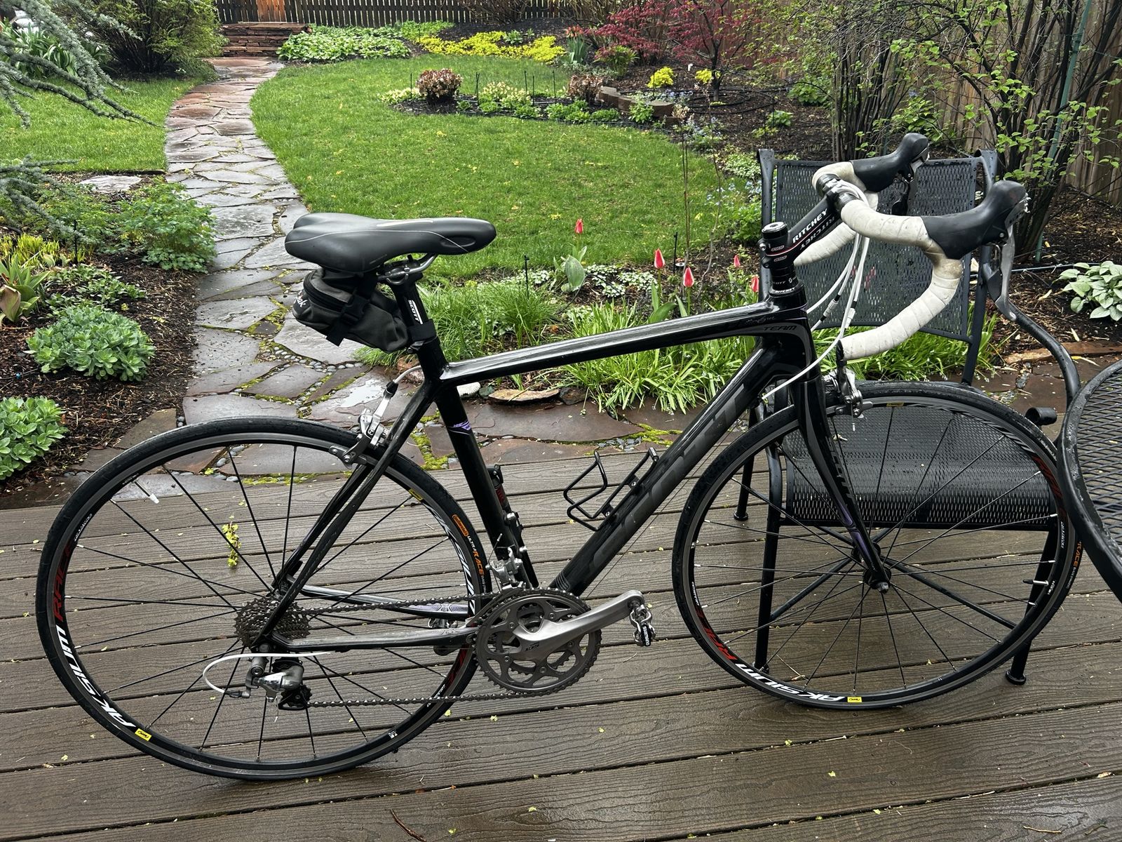 High-end carbon fiber touring bike