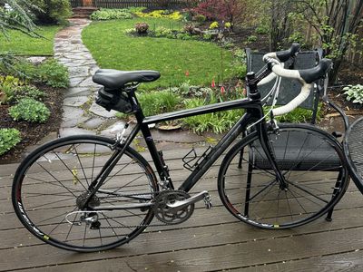High-end carbon fiber touring bike