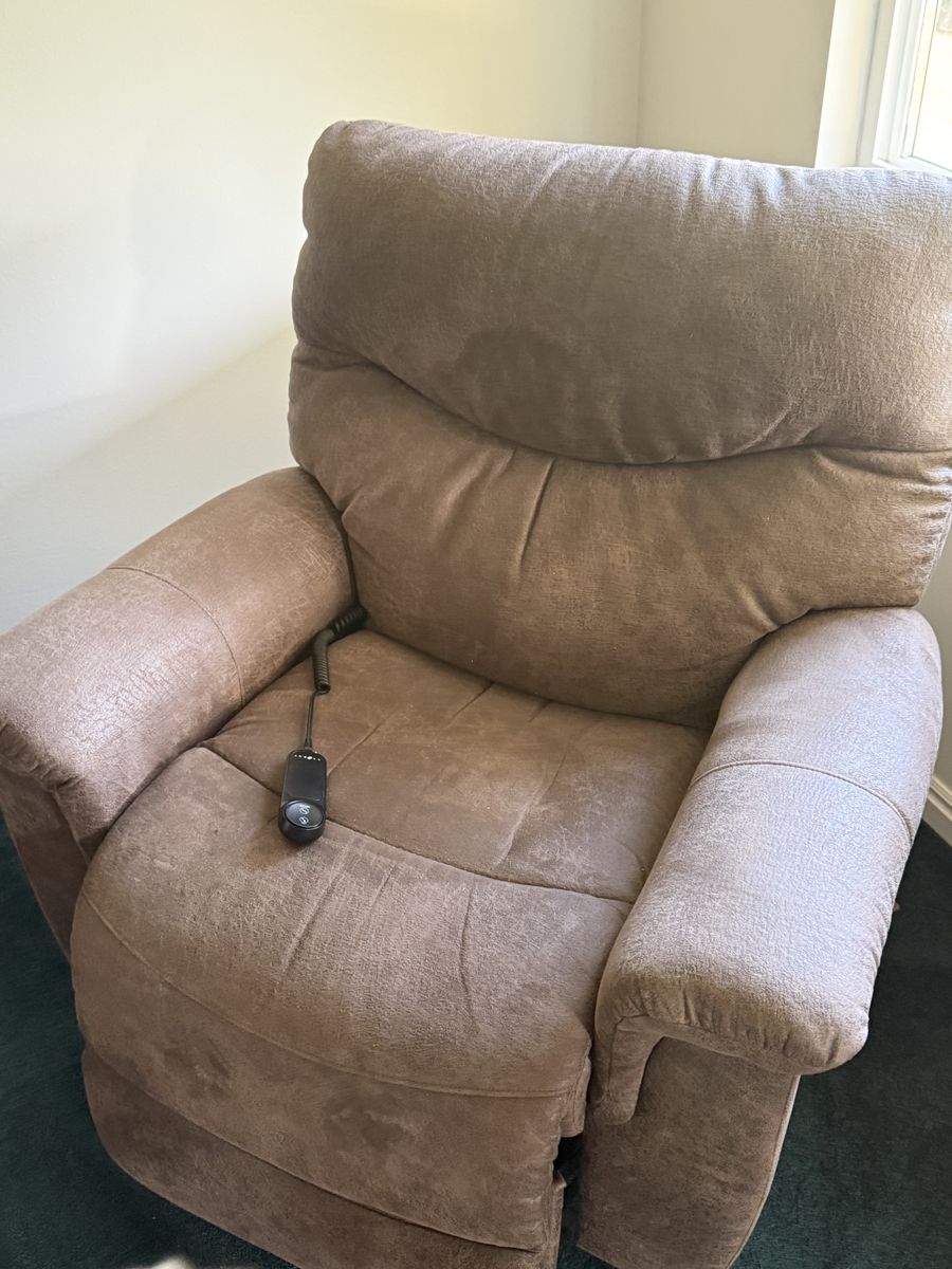 La-Z-Boy Power Lift Recliner Chair - Tan/Brown Fabric