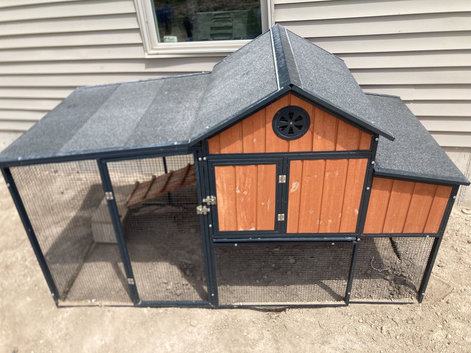 Chicken Coop bunny rabbit hutch